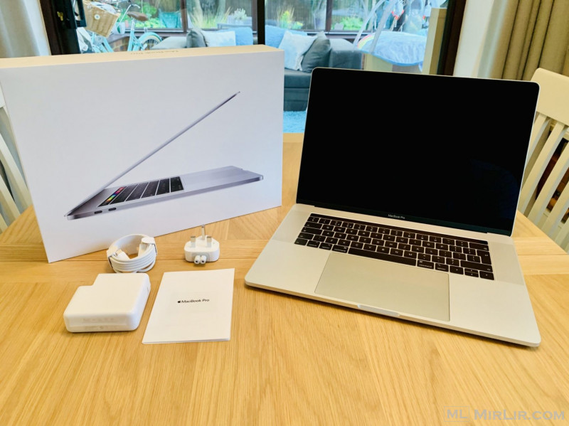 Apple MacBook Pro 15 Retina 2.5Ghz i7 16GB 512GB cost 700 