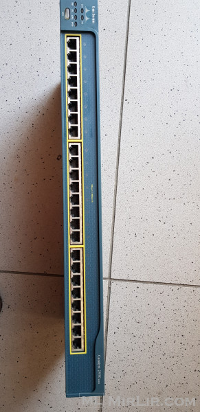 Cisco switch 2950 , 24 porte