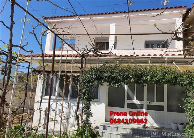 SHITET shtëpi 2 kate në Porto Romano Durrës