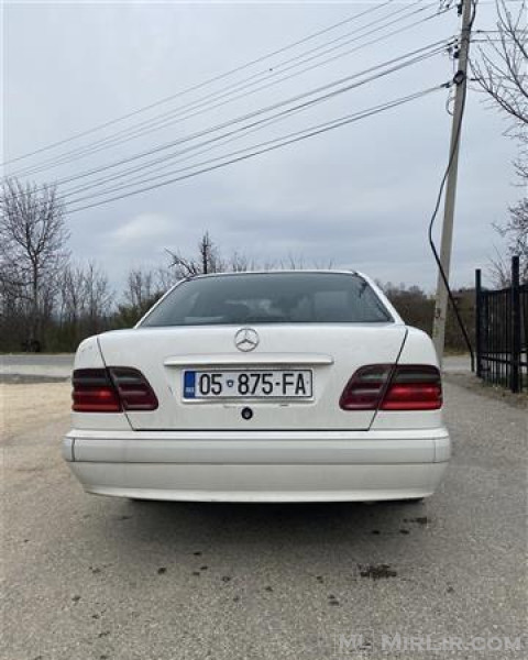 Mercedes E200 