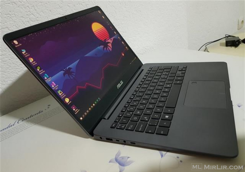 laptop Asus ZenBook 8gen,nvidia