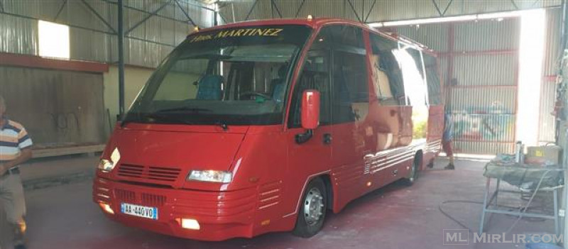 Autobus Autobuz Iveco Mago viti prodhimit 2002 
