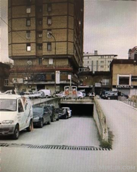 Garazha ne shitje te Qafa Qender Prishtine