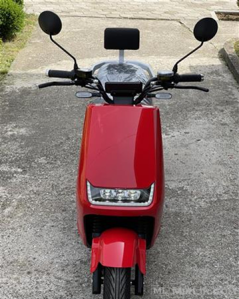 Scooter Elektrik Model 2021 00km