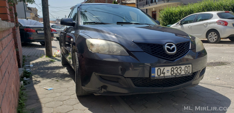 Shitet vetura Mazda 3