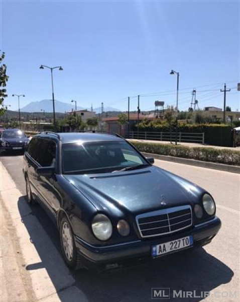 Mercedes Benz 210
