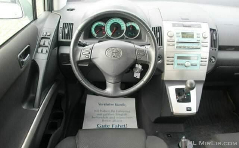 Toyota corola versa 1.8 benzin automatik