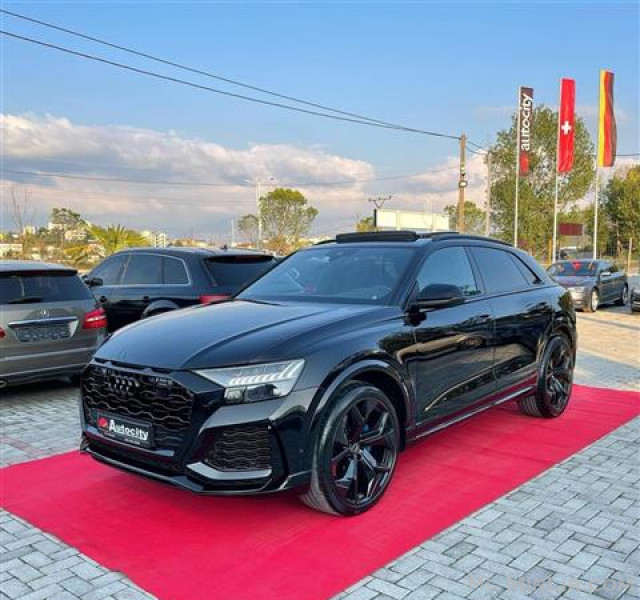 Auto City - Audi Q8 3xS-Line, 6/2021, Look RSQ8  ????
