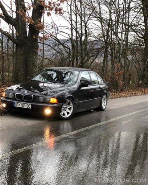 BMW   525 TDS