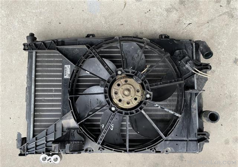 Radiatorat komplet me fluter për Renault scenic 1.6 16v ‘03