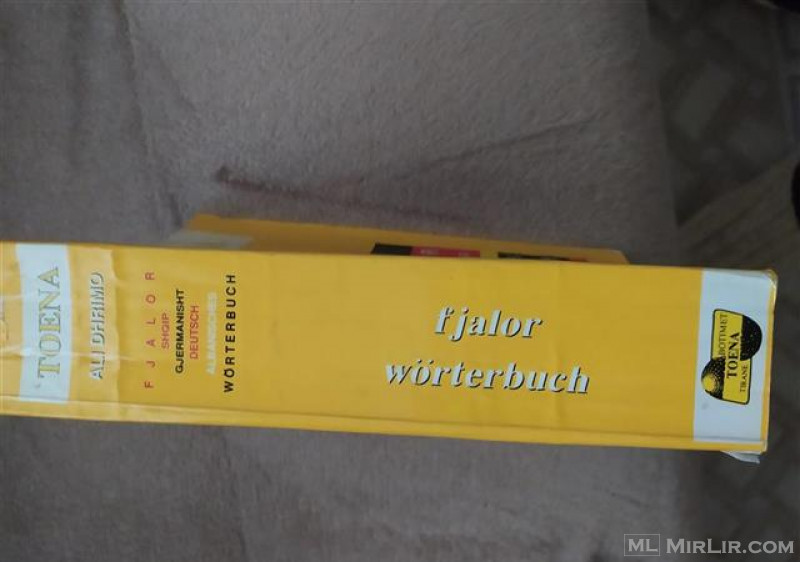 Fjalor me 45.000 fjale gjermanisht-shqip.