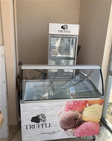 Shiten frigorifer akullore , dhe kollon vitrin 