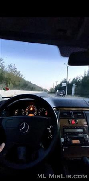 ?Mercedes Benz W210  E250D Avangarde