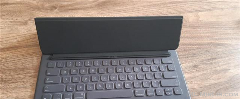 Smart keyboard model A1636 per Ipad