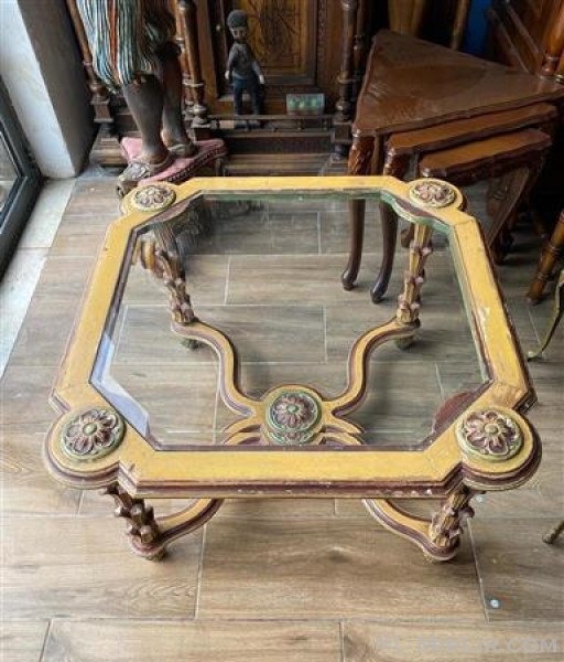 Tavoline mesi druri stil venecian