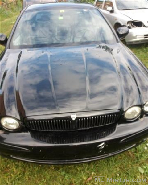 Jaguar X-type per pjes