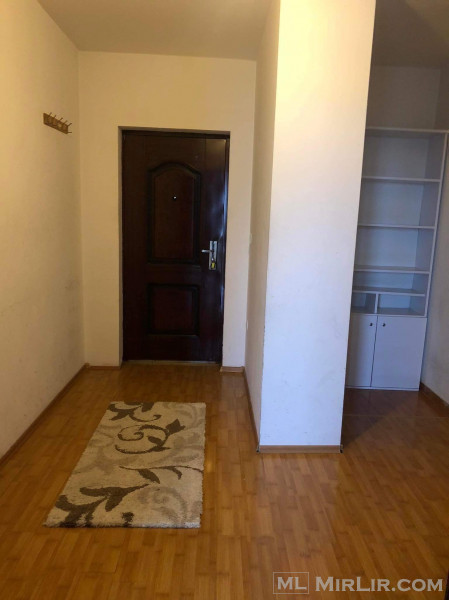 Banesë me qera në Fushë Kosovë, sallon+ Kuzhinë, 1 dhomë fjetjeje, banjo, balkon, shpajz dhe koridor