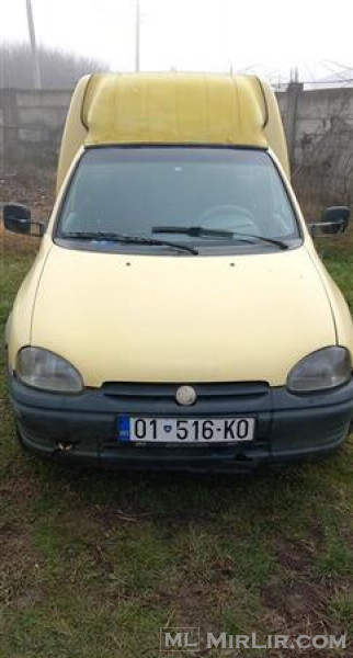 Shitet pikapi Opel