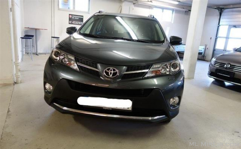 Oferta e dhurimit të automjeteve (Toyota RAV4 2013)
