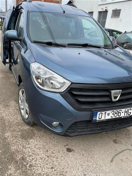 Shitet pikapi Dacia Dokker