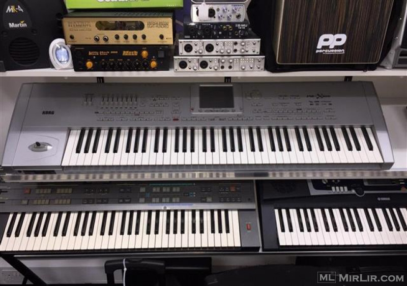 korg Paino pa1x pro 76 Keys Synth Synthesiser Keyboard & Man