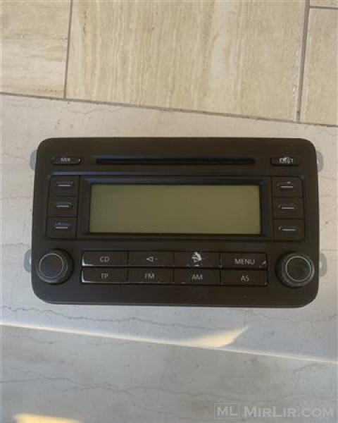 Kasetofon golf5 punon perfekt me radio - cd me kodin orgjina