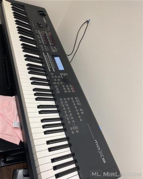 Yamaha MX88 Key Synthesizer Keyboard Stage Piano W Weighted 
