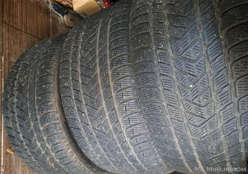 Pirelli 295/35/21