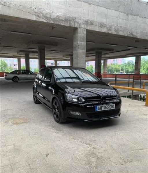 VW Polo Black Edition 1.6 048277277