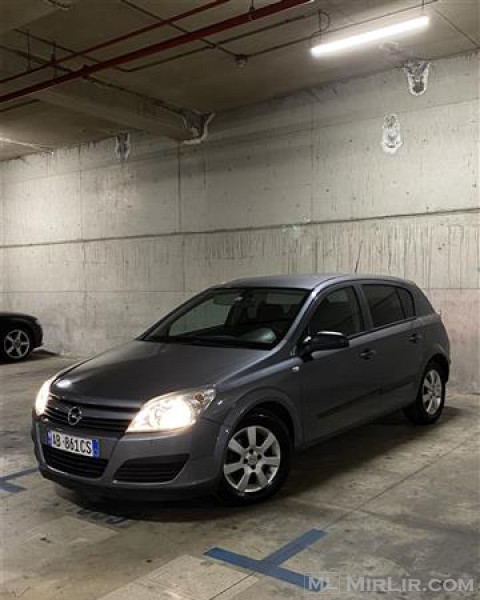 Shitet Opel Astra Benzin/Gaz