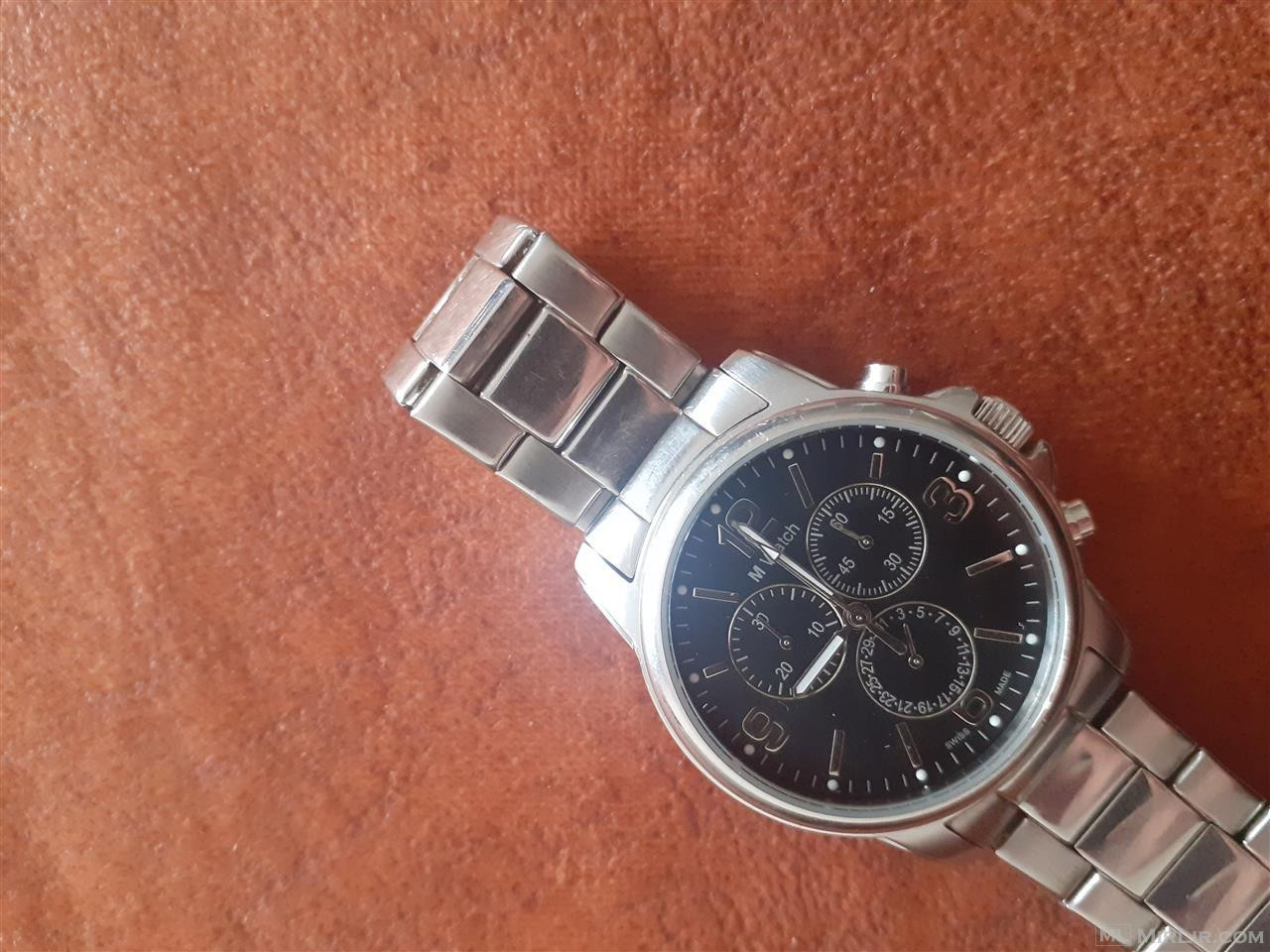 M watch