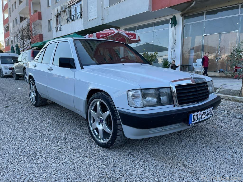 Mercedes  190