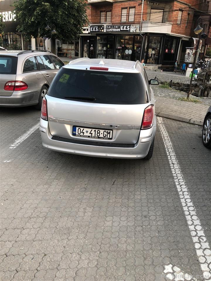 Shitet Opel Astra H