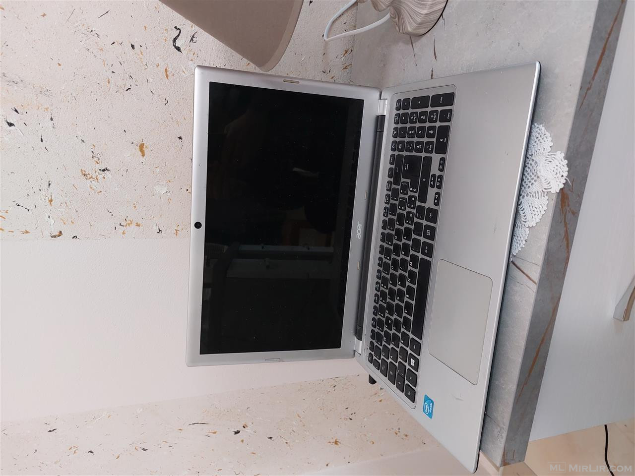 Laptop Acer aspire v5 531 windows 11