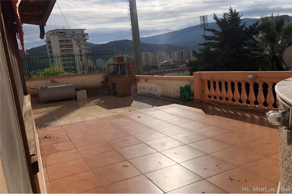 Apartament 2+1+1 në shitje në Vlorë
