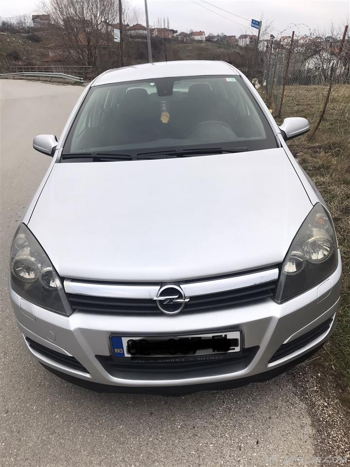 Shitet Opel Astra 