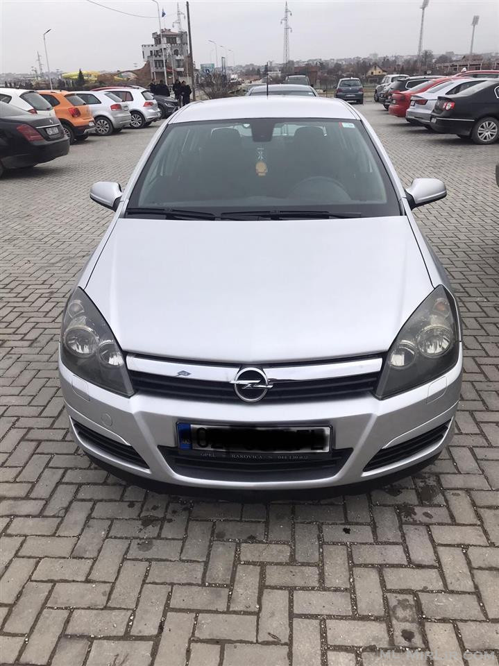 Shitet Opel Astra H