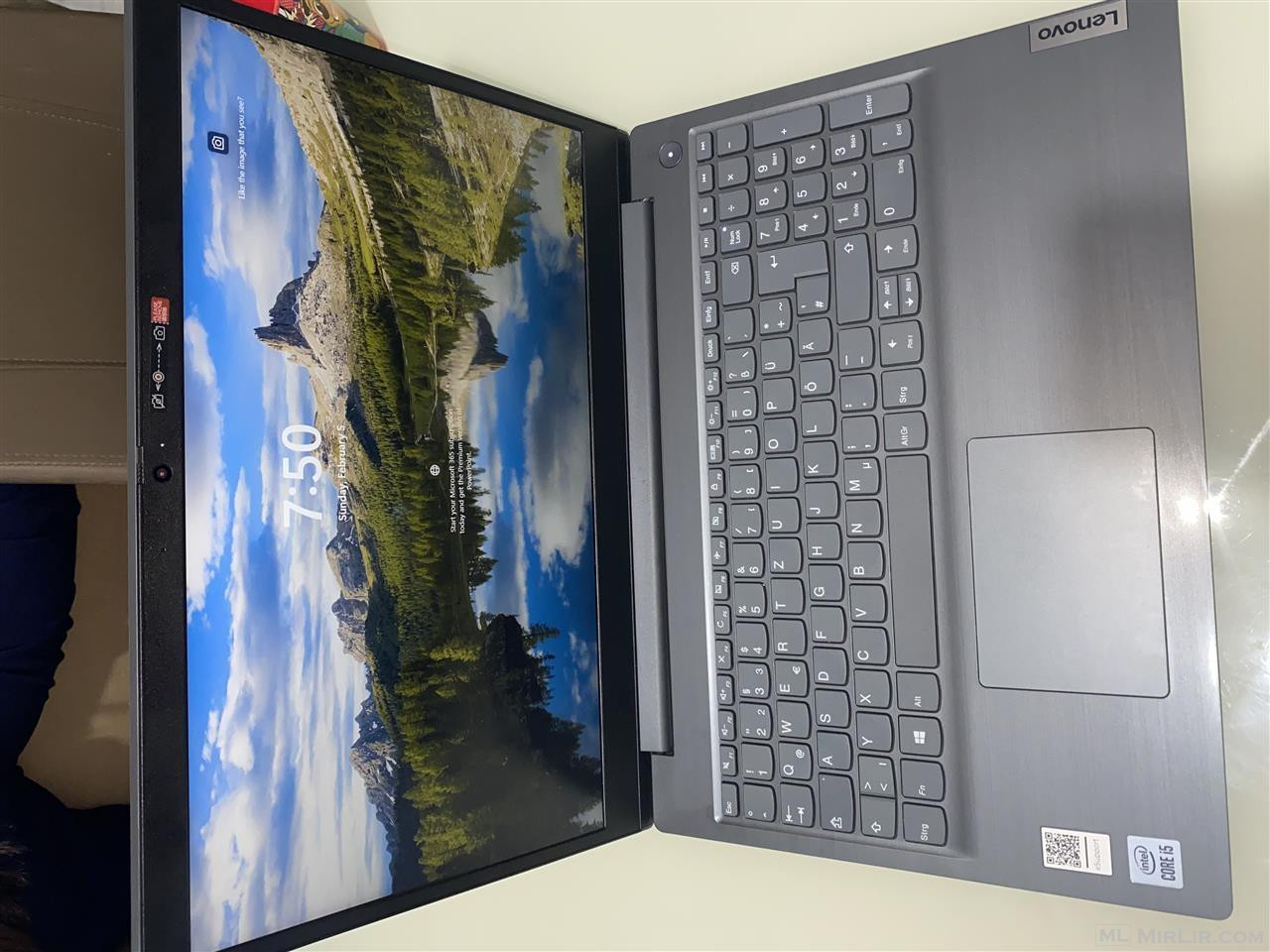 Laptop i ri Lenovo