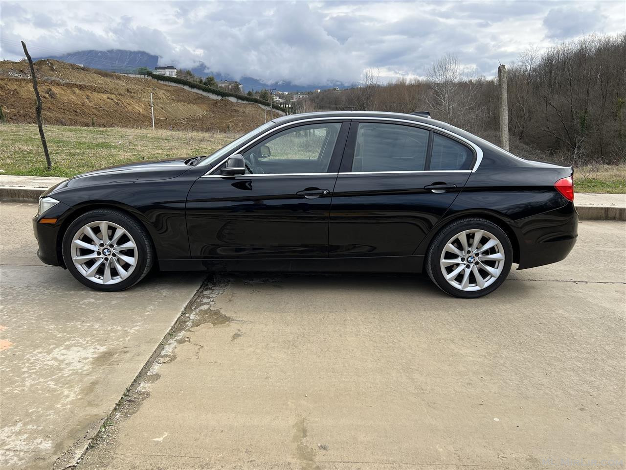 BMW seria 3 modeli 328D nafte viti 2014 full ospsione