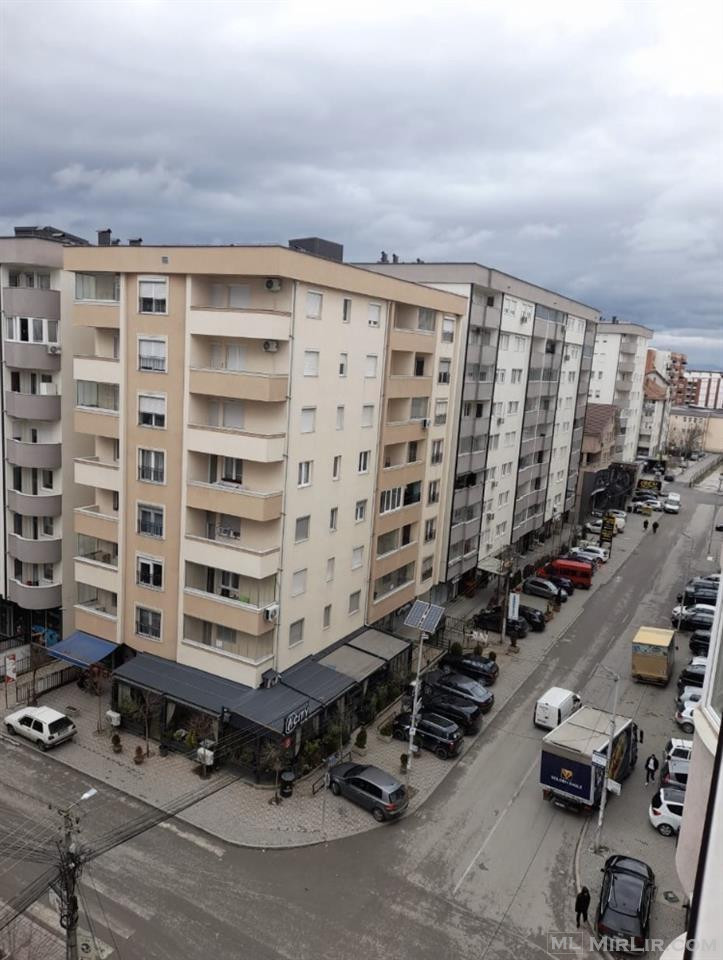  Ofrohet për #shitje banesa 52m², rr. Dardani, Fushë Kosovë.