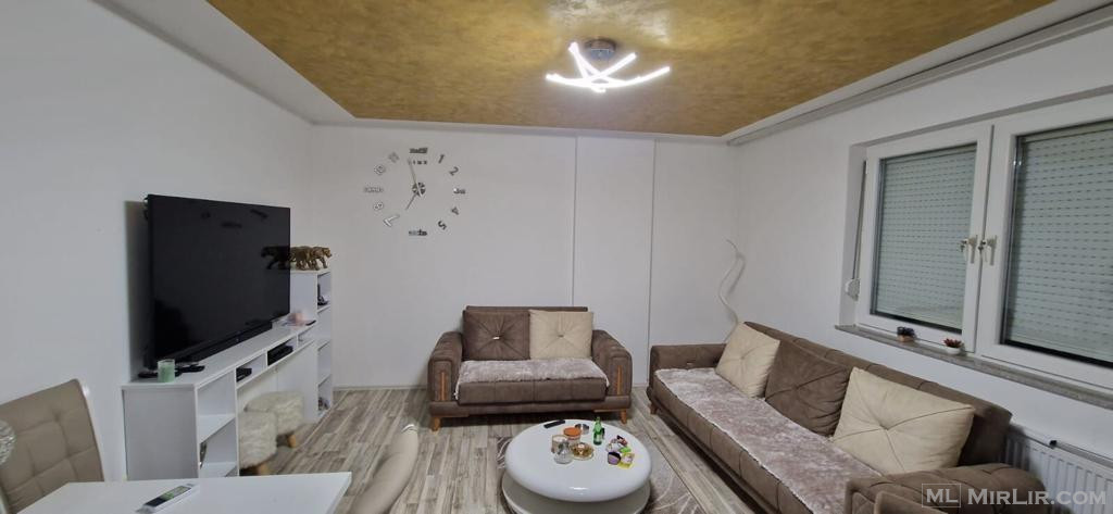 Shitet Banesa me FLET POSEDUSE me 3 dhoma gjumi Fushë Kosovë