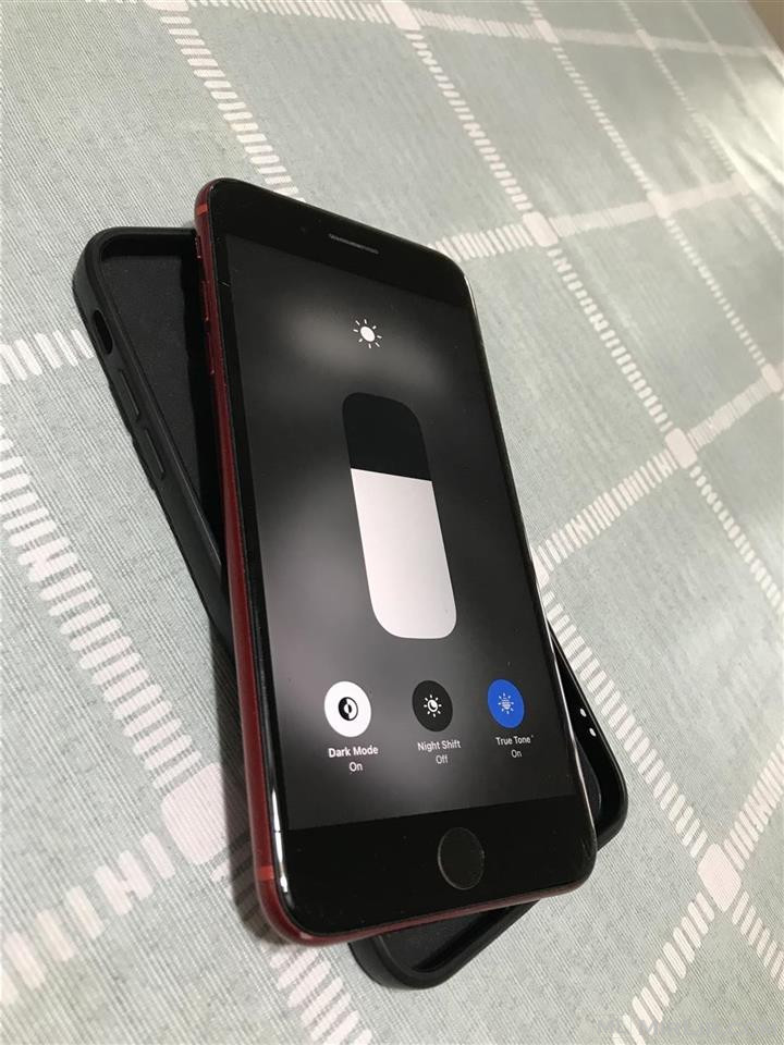 iPhone 8 Plus Red Product 