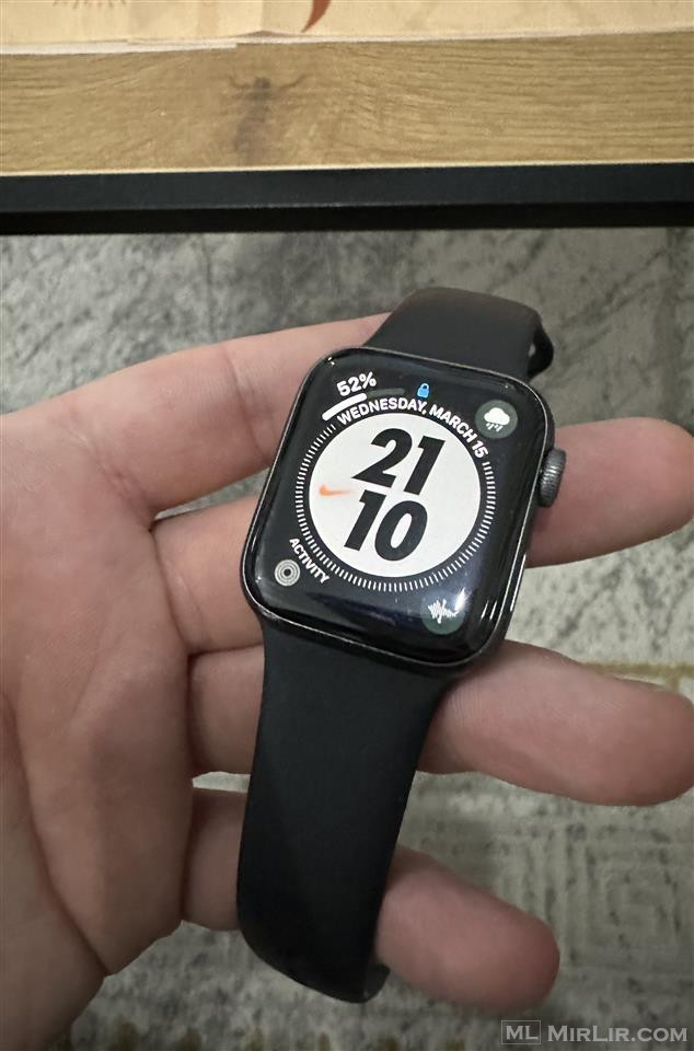 Apple Watch Series 4 Grey 40 mm