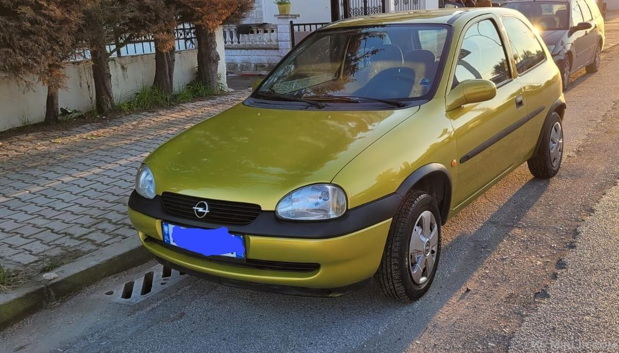 Shitet Opel Corsa 1.0