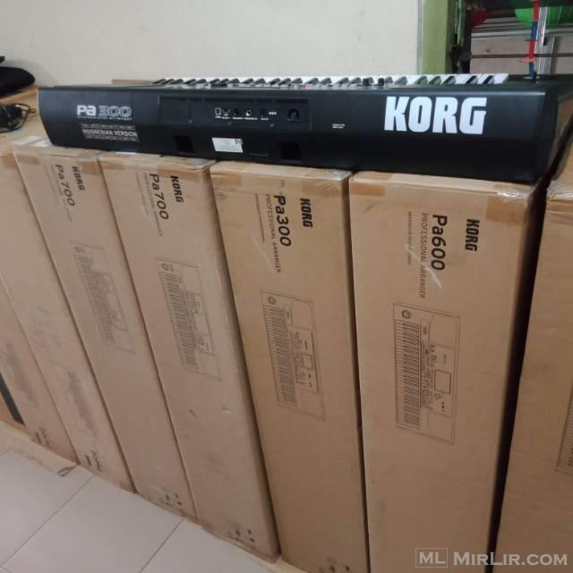 Korg PA600 Arranger Keyboard 61 key