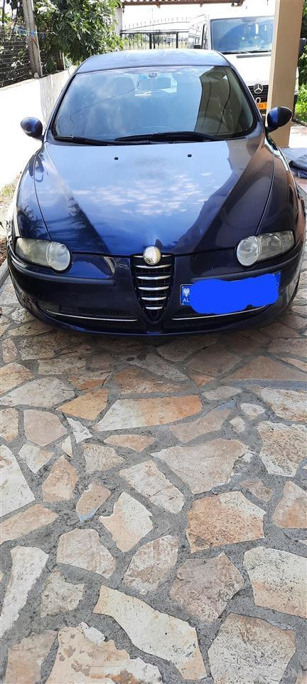 Shitet Alfa Romeo 