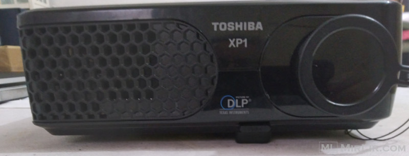 Video Projektor  Toshiba XP1