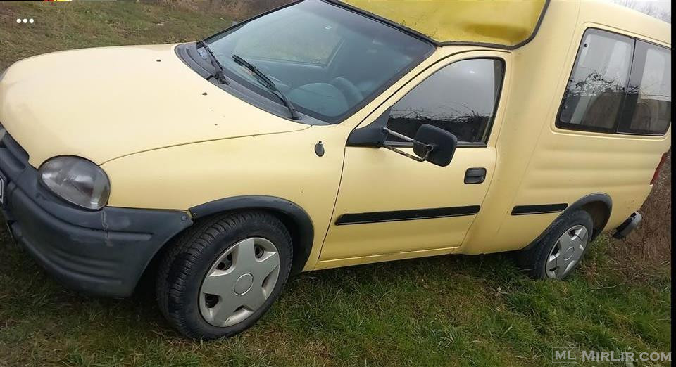 Shitet pikapi Opel Combo