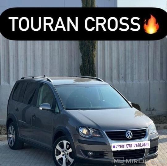 Touran cross 3900€ 
