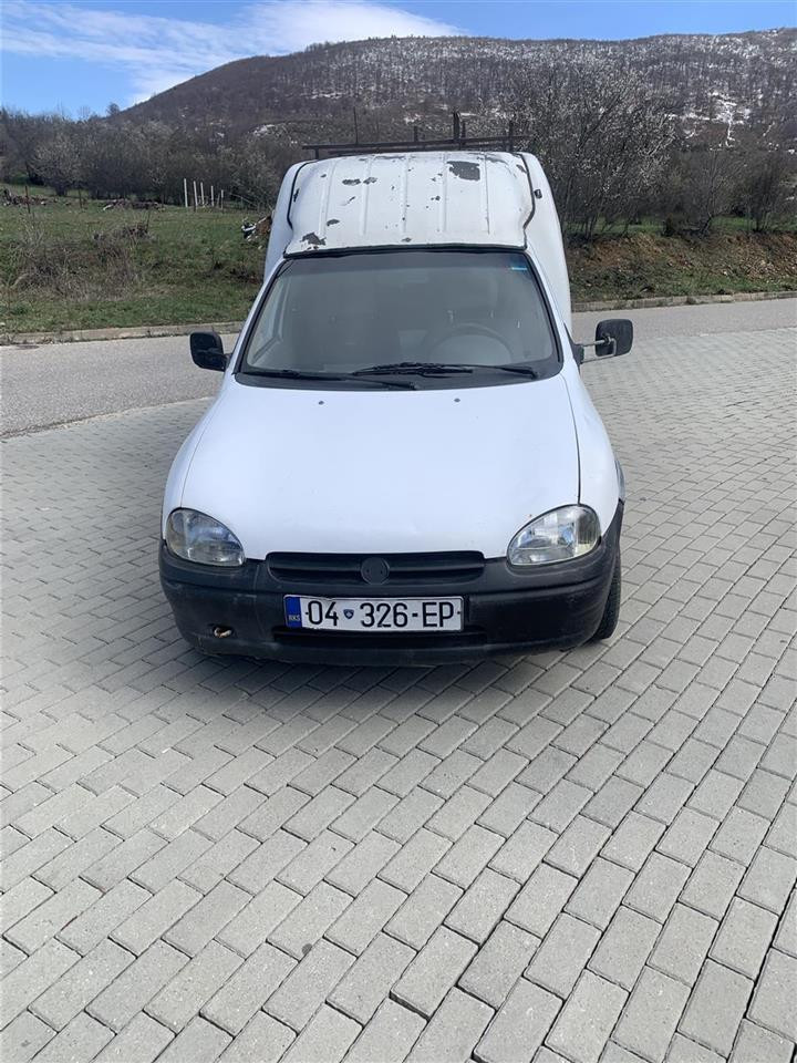 Opel kombo 1.7